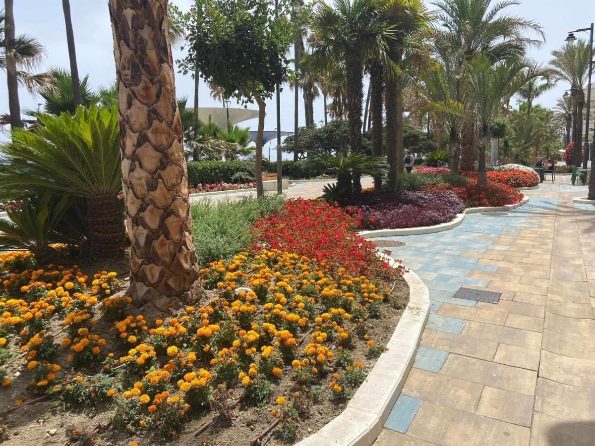 Victoria Home & Parking Estepona Exterior foto