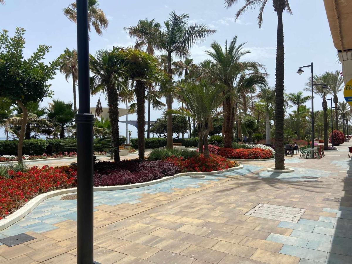 Victoria Home & Parking Estepona Exterior foto
