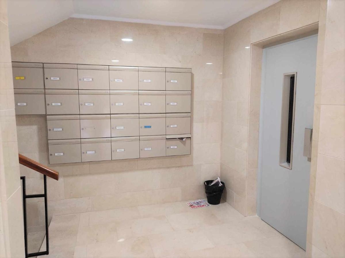 Victoria Home & Parking Estepona Exterior foto